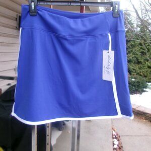NWT VOGO BLUE&WHITE TRIM SKORTS XL